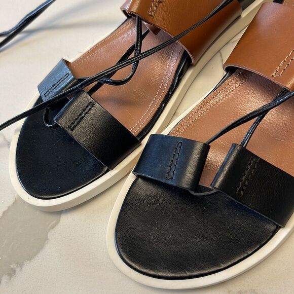 ✨✨ BCBGMAXAZRIA GLADIATOR SANDALS ✨✨ - Picture 2 of 5